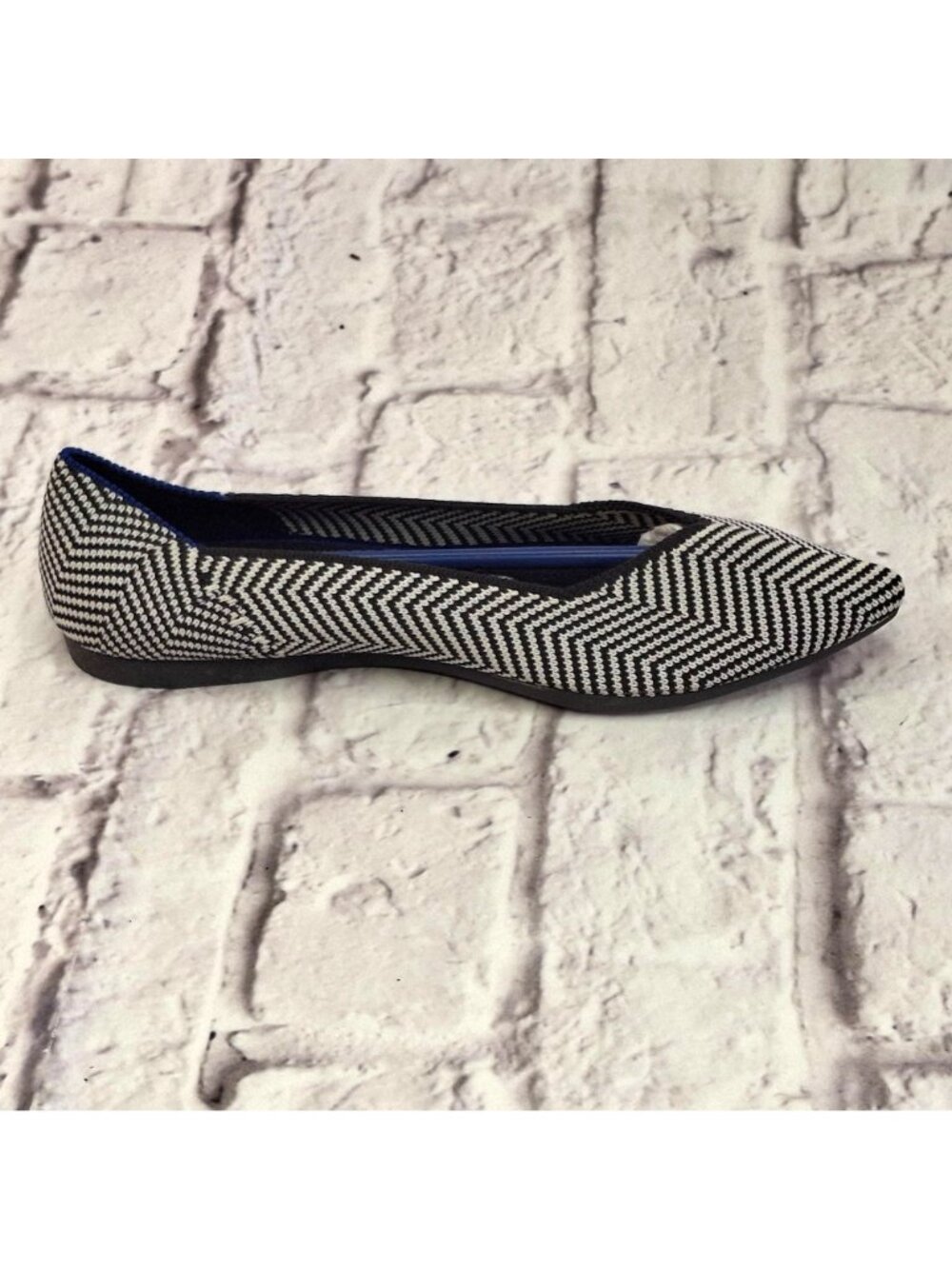 Rothys Womens Ballet Flats Size 5 Black & White Retired Pointed Toe EUC - Picture 3 of 7